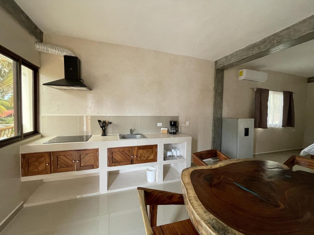 Mexhe Hotel El Cuyo Luaran gambar