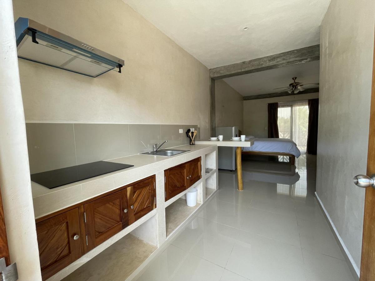 Mexhe Hotel El Cuyo Luaran gambar