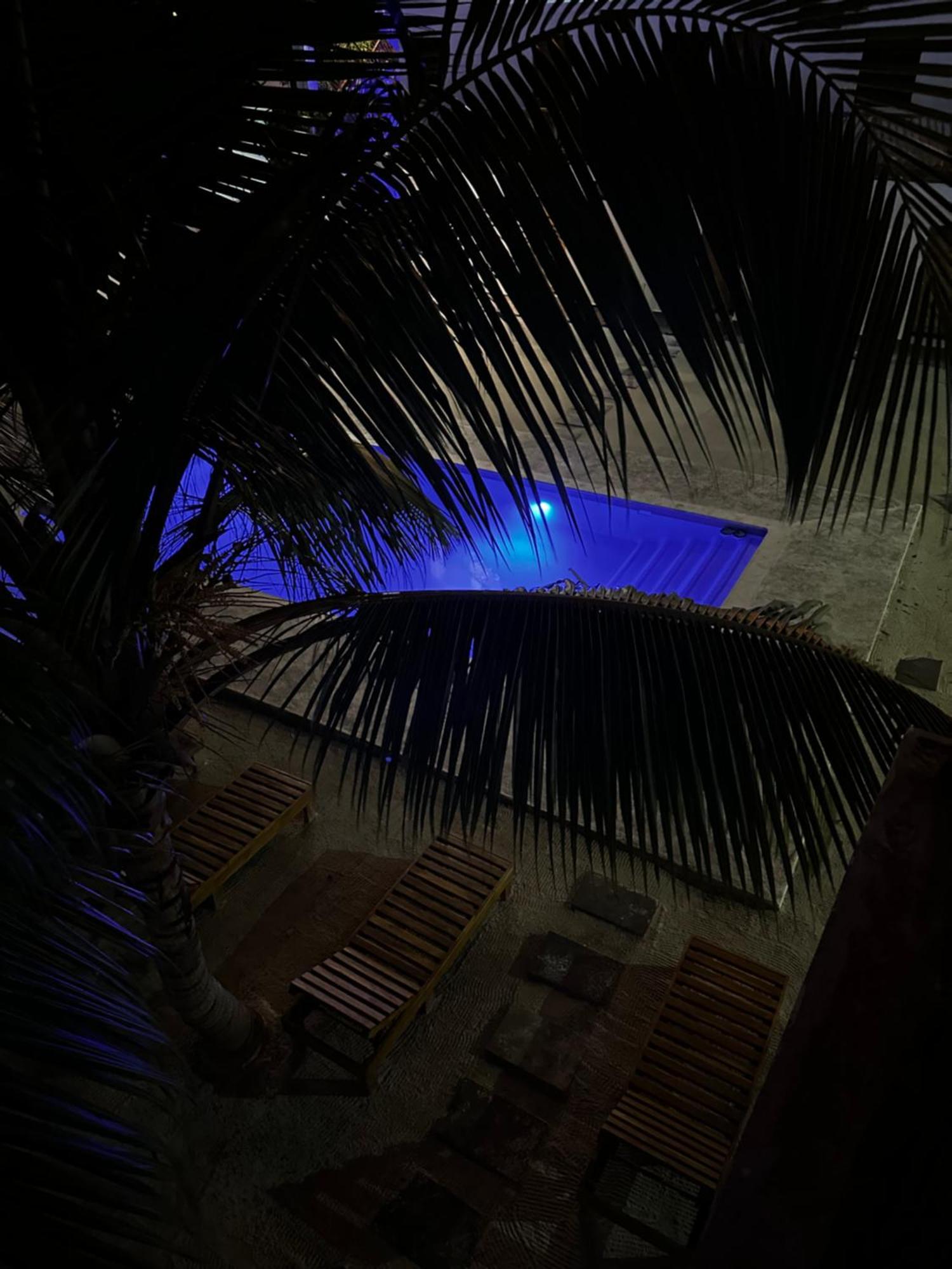 Mexhe Hotel El Cuyo Luaran gambar