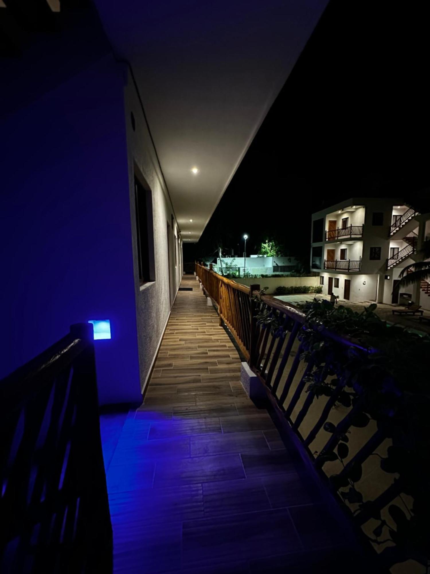 Mexhe Hotel El Cuyo Luaran gambar
