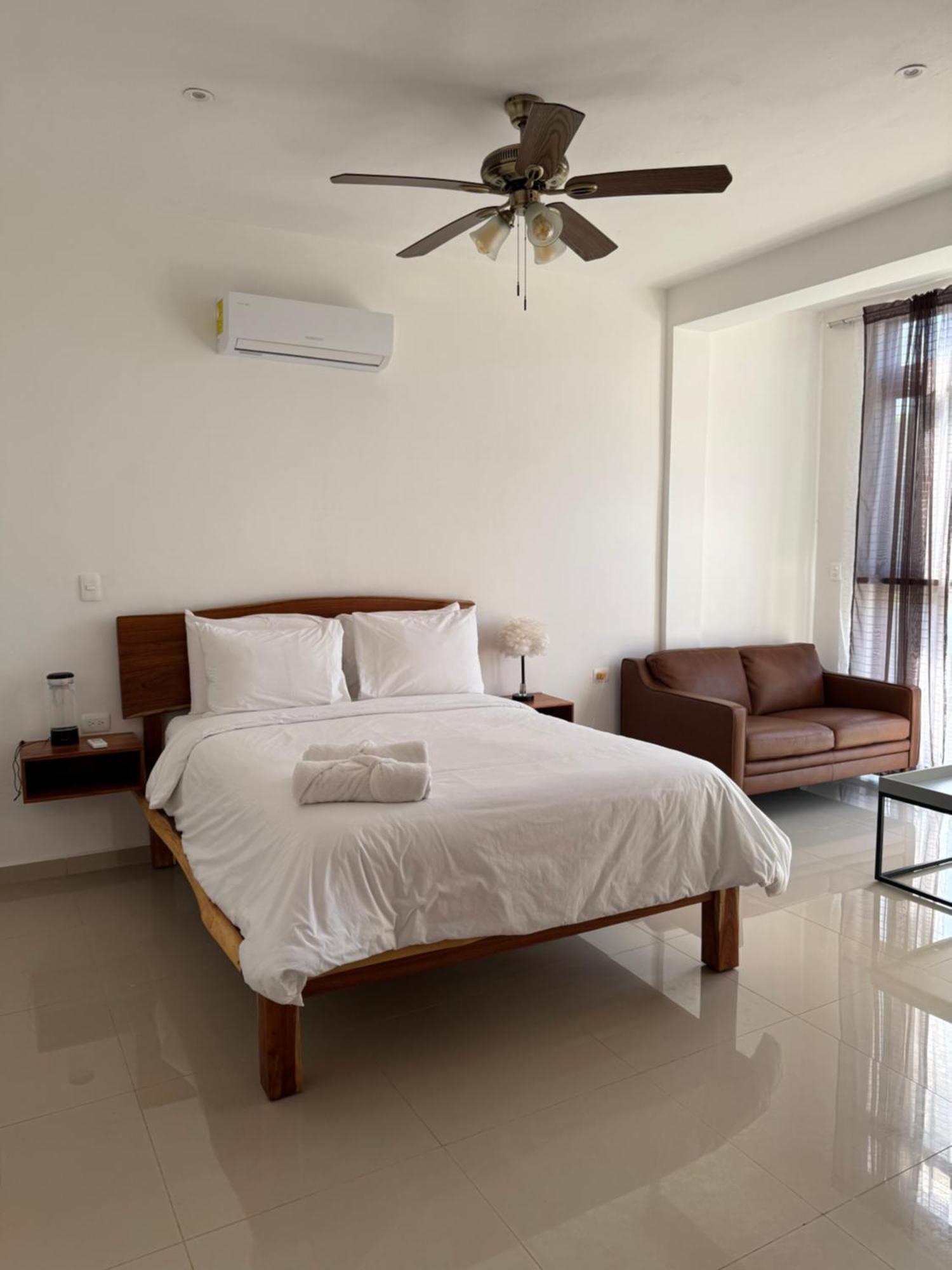 Mexhe Hotel El Cuyo Luaran gambar
