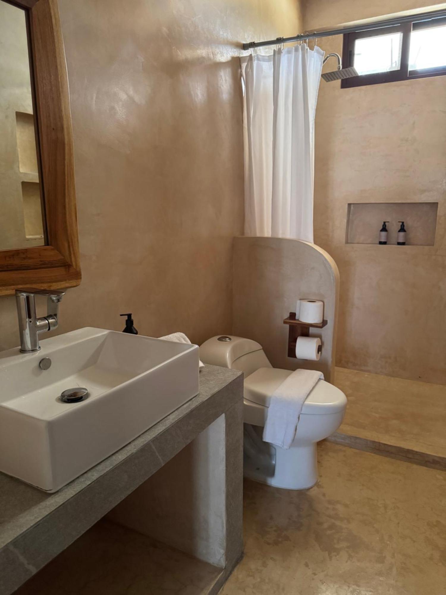 Mexhe Hotel El Cuyo Luaran gambar