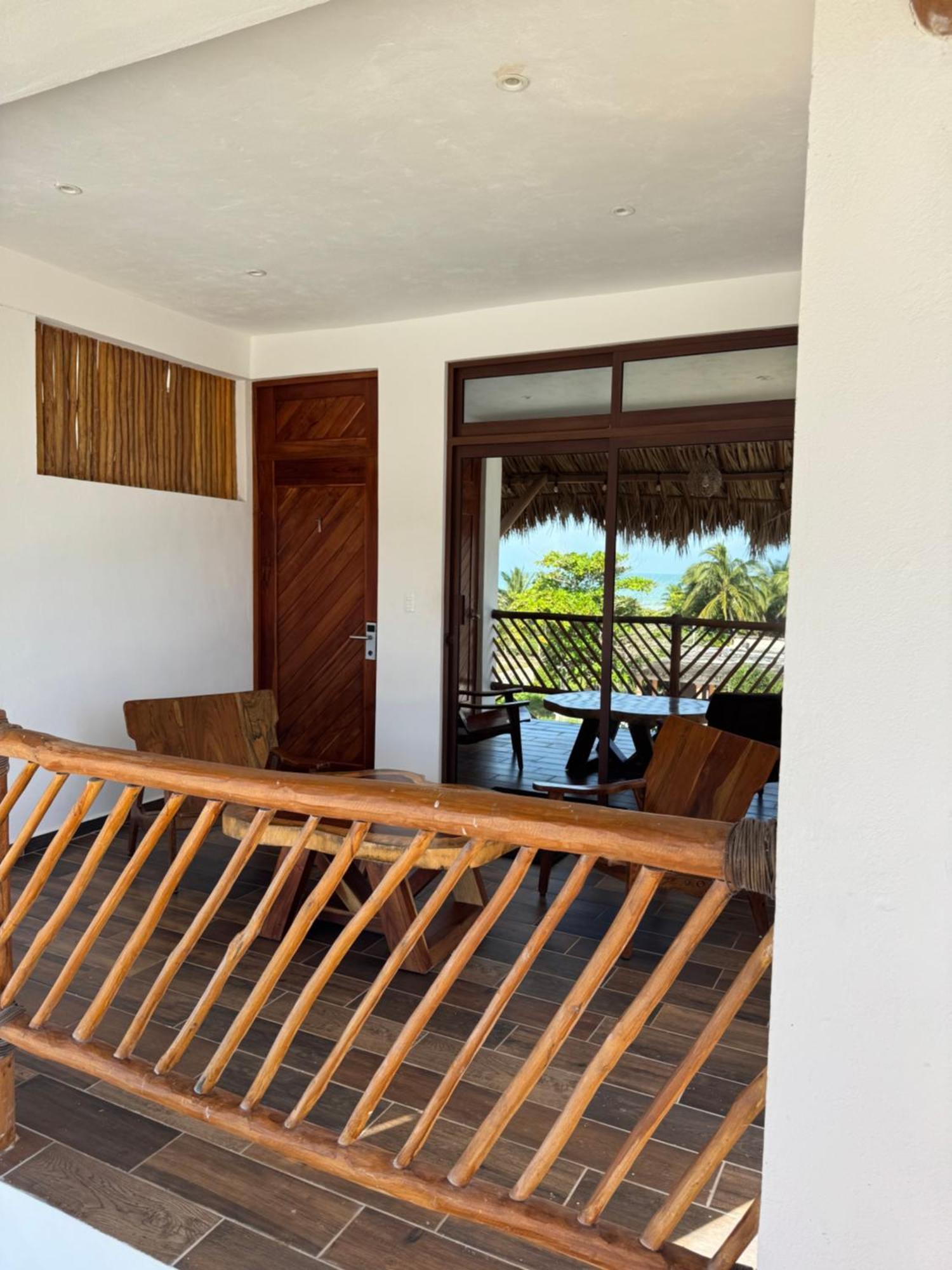 Mexhe Hotel El Cuyo Luaran gambar