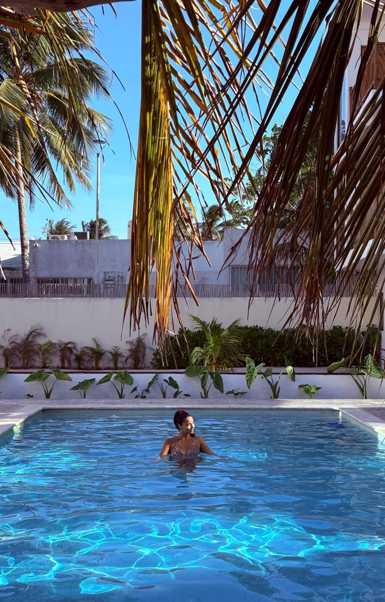 Mexhe Hotel El Cuyo Luaran gambar